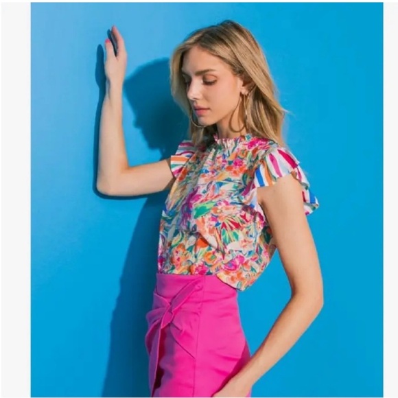 Flying Tomato Colorful Ruffle Floral Print Top Sizes Small-Large - Picture 2 of 12